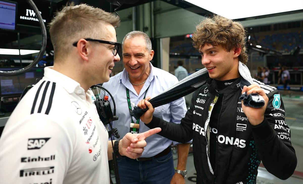 Antonelli’s father exclusively: «Kimi was born in a garage. The secret? Normality»