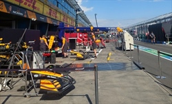 Australian GP - First pictures from the circuit: working inside the pits - Australian GP - First pictures from the circuit: working inside the pits