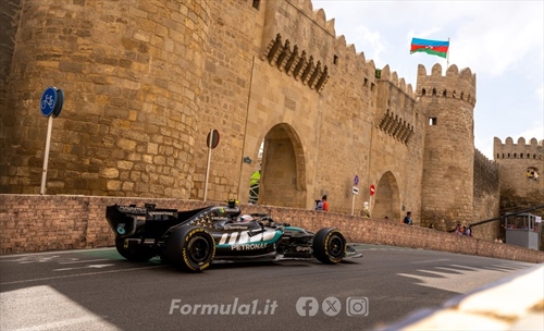 Azerbaijan GP strategies: all eyes on Antonelli in a Monza repeat? - Azerbaijan GP strategies: all eyes on Antonelli in a Monza repeat?