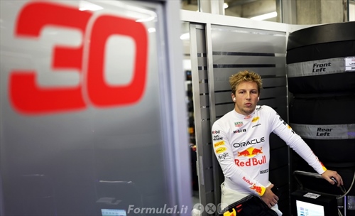 THE DARK SIDE OF RED BULL: DRIVERS AS PAWNS OF A GAME WITHOUT RULES - THE DARK SIDE OF RED BULL: DRIVERS AS PAWNS OF A GAME WITHOUT RULES