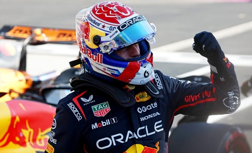 Verstappen shocks Monza by snatching pole position from both McLarens